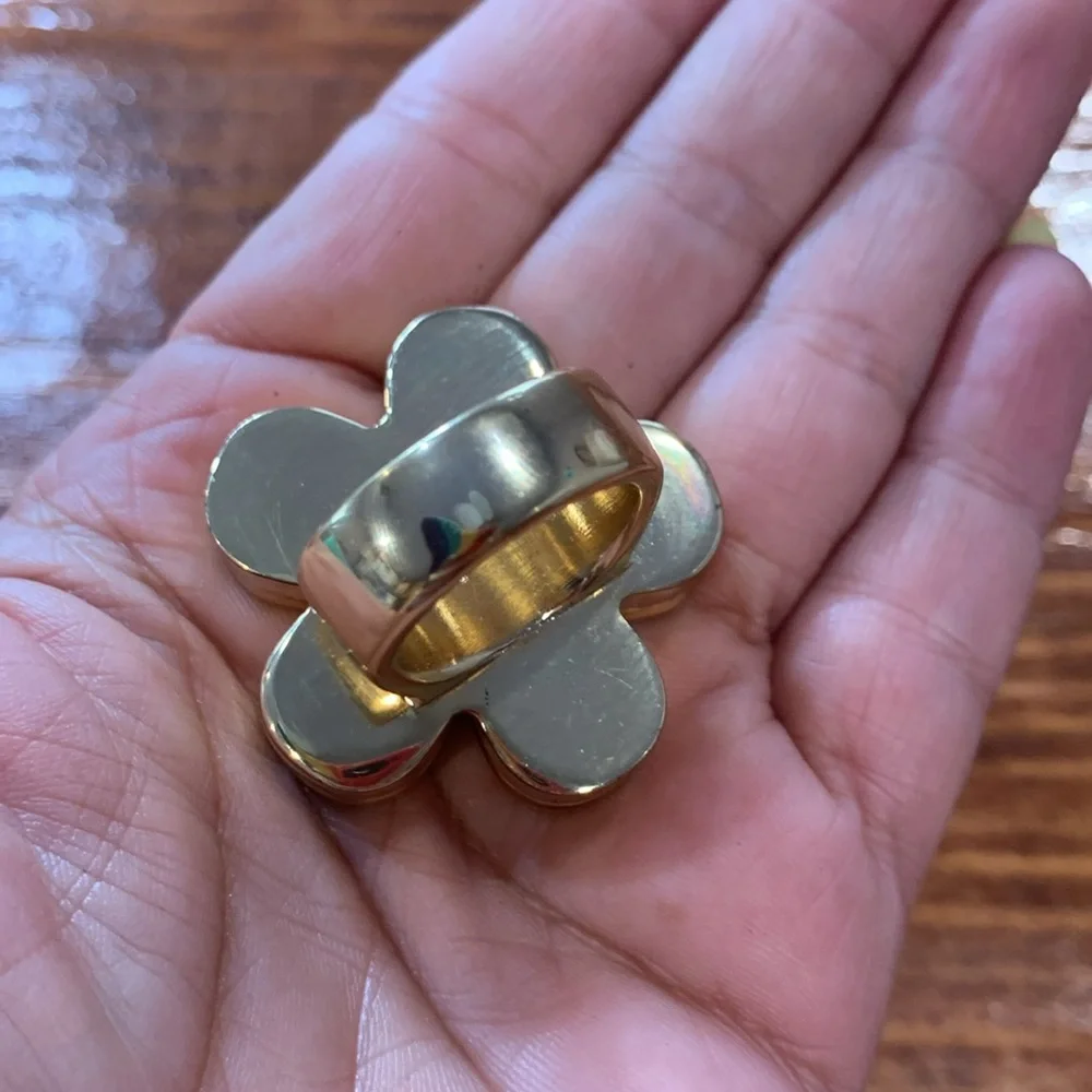 Limited-Edition 2007 Marc Jacobs “Daisy” Statement Perfume Ring - Picture 6 of 17